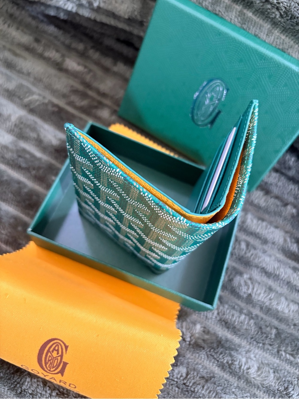 Goyard Teal Chevron Card Holder with Box - Picture 7 of 8